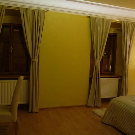 Apartments And Suites Kremnica Esterno foto
