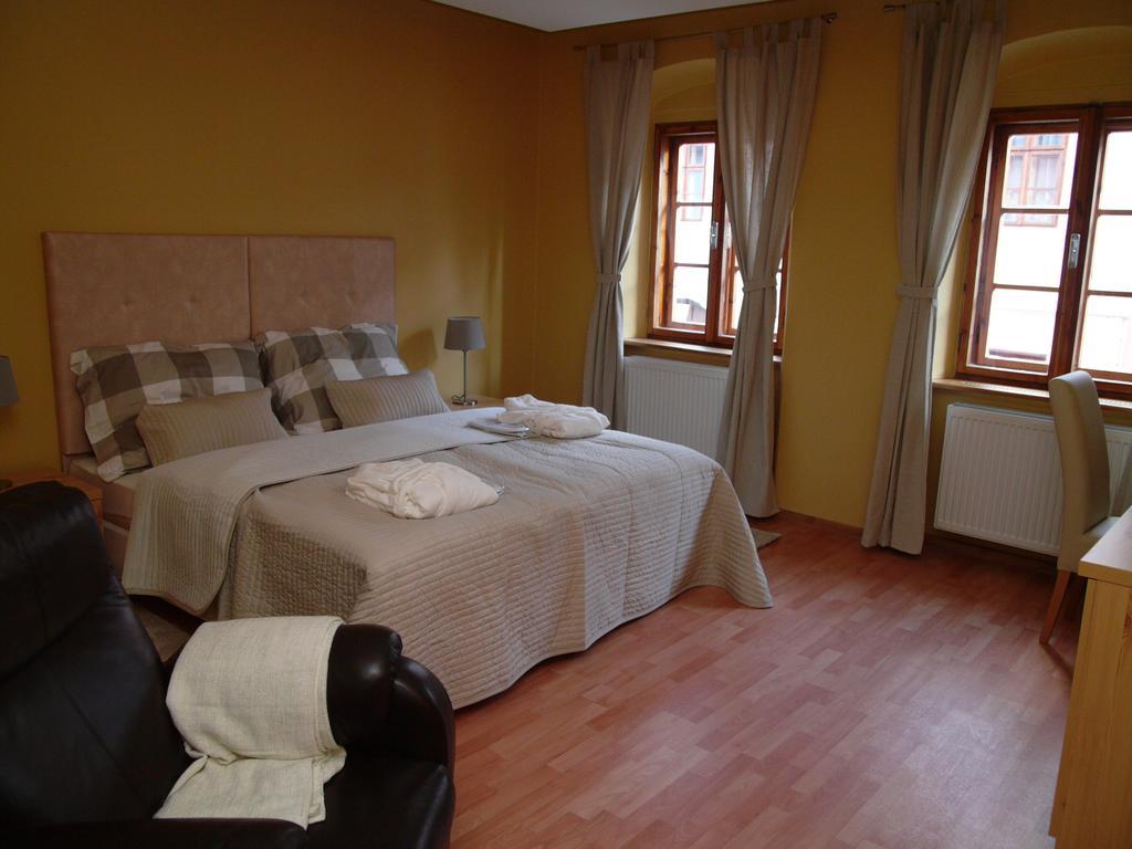 Apartments And Suites Kremnica Camera foto