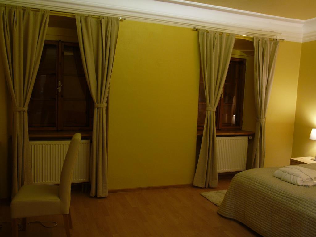 Apartments And Suites Kremnica Esterno foto