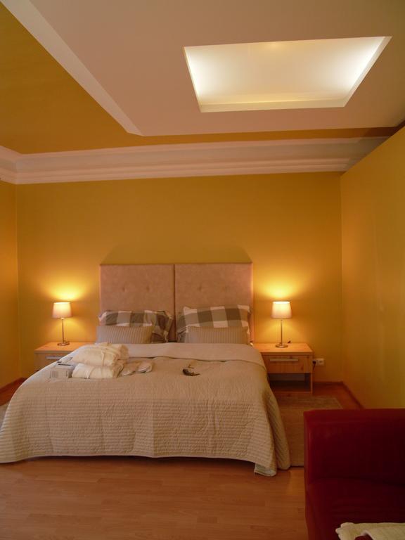 Apartments And Suites Kremnica Esterno foto