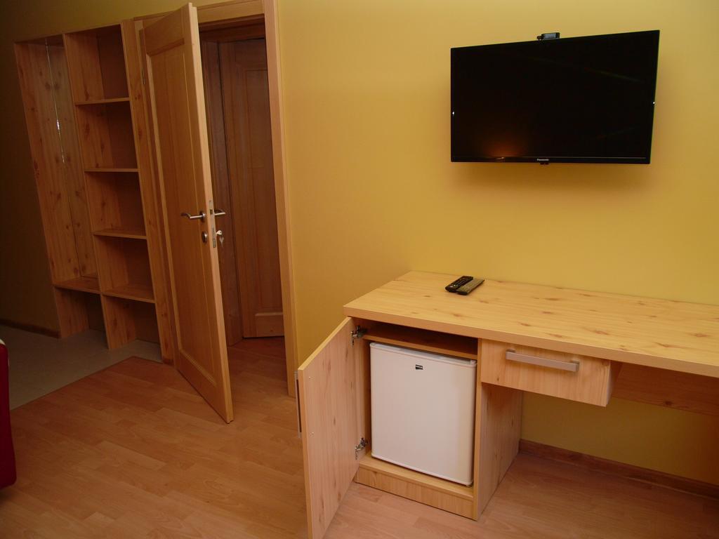 Apartments And Suites Kremnica Esterno foto