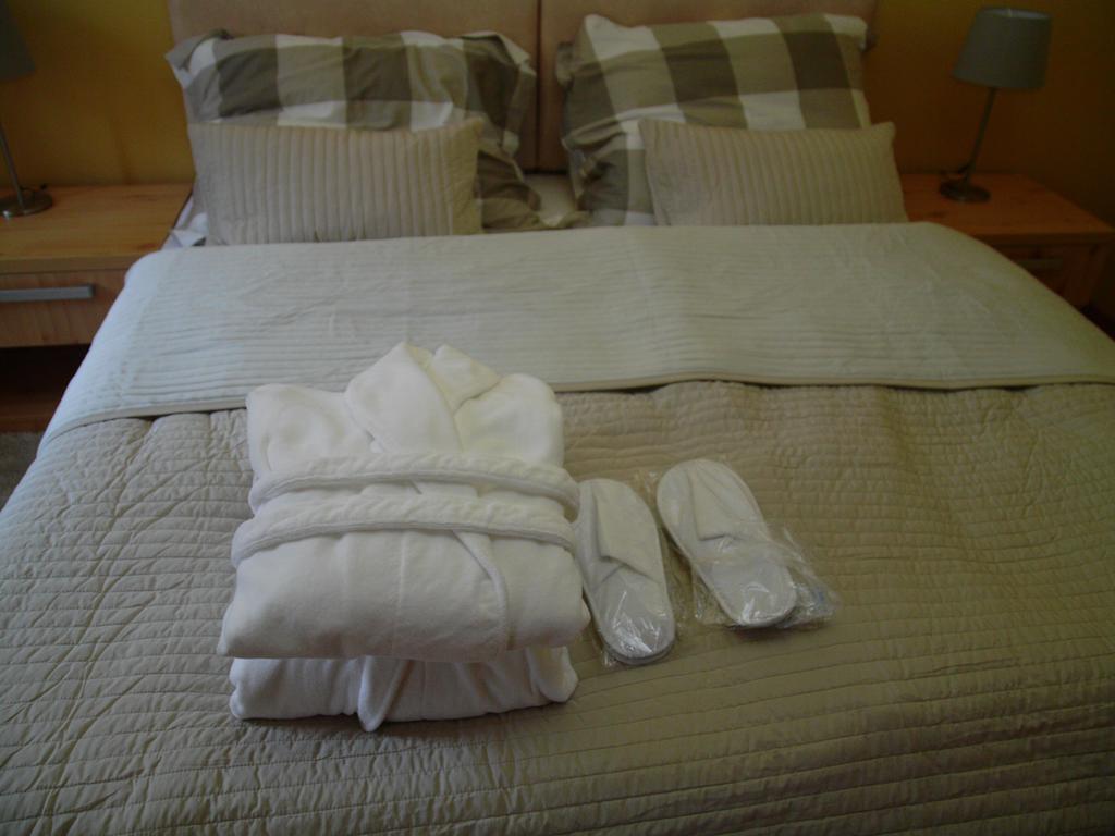 Apartments And Suites Kremnica Esterno foto
